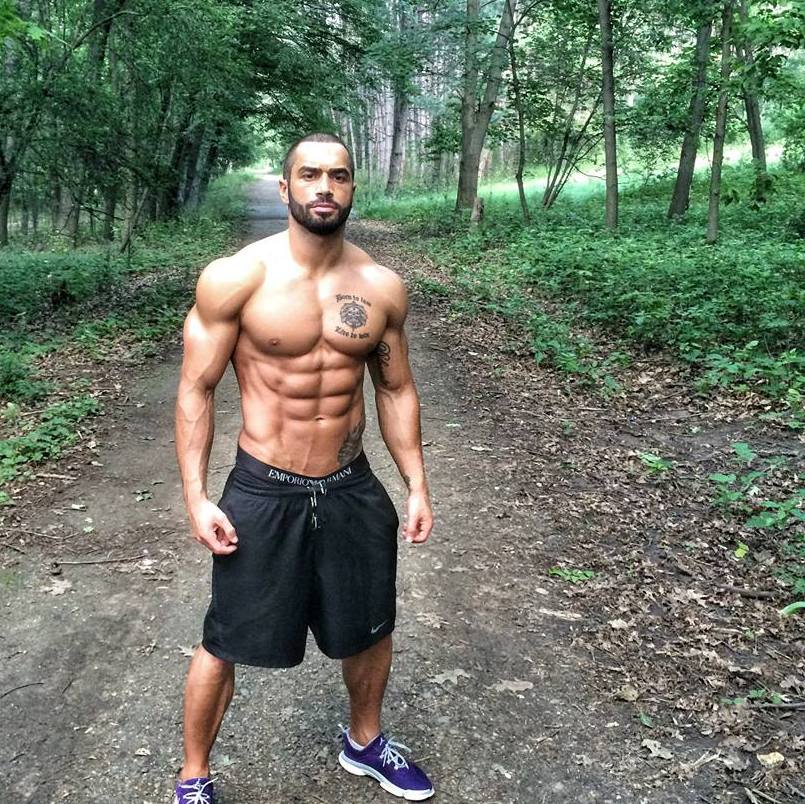 Chcete sixpack ako lazar angelov? takto ho dosiahnete!