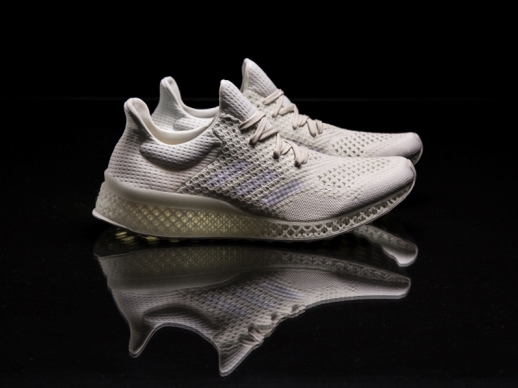 Adidas prekonva hranice s funknou obuvou