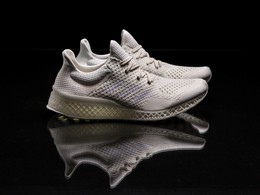Adidas prekonva hranice s funknou obuvou