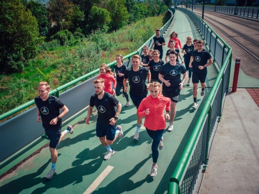 VIDEO: Sta pri behu dcha nosom? Porad trner